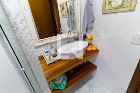 Casa à venda com 149m², 3 quartos e 2 vagasBanheiro social