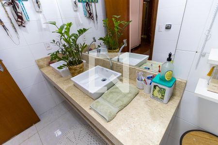 Banheiro da suíte de casa à venda com 3 quartos, 149m² em Vila Rossi Borghi e Siqueira, Campinas