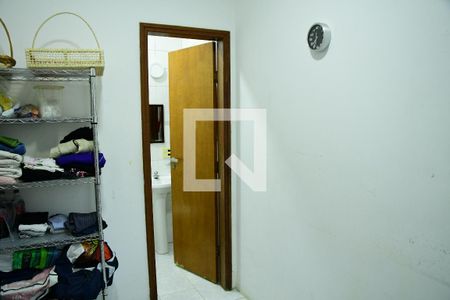 Casa de condomínio para alugar com 395m², 3 quartos e 3 vagasQuarto de Serviço