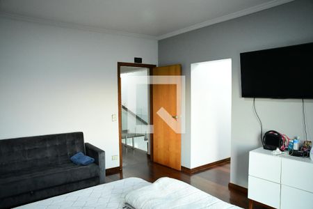 Casa de condomínio para alugar com 395m², 3 quartos e 3 vagasSuíte