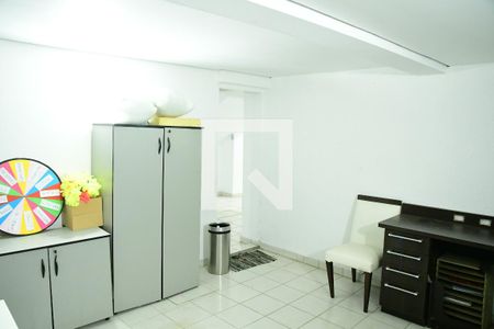 Casa de condomínio para alugar com 395m², 3 quartos e 3 vagasEscritório