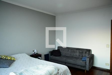 Casa de condomínio para alugar com 395m², 3 quartos e 3 vagasSuíte