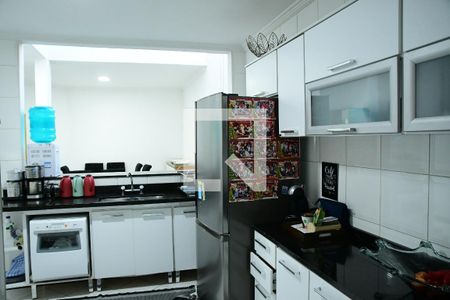 Casa de condomínio para alugar com 395m², 3 quartos e 3 vagasCozinha