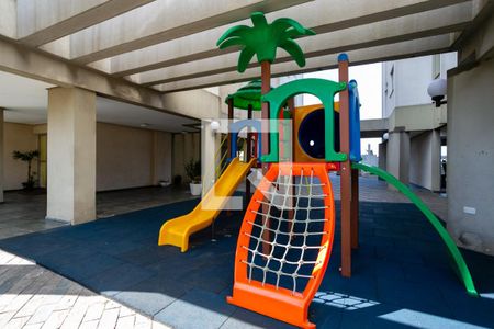 Apartamento à venda com 50m², 2 quartos e 1 vaga Apartamento à venda com 50m², 2 quartos e 1 vagaÁrea comum - Playground