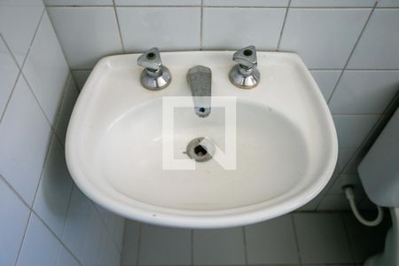 Apartamento à venda com 50m², 2 quartos e 1 vaga Apartamento à venda com 50m², 2 quartos e 1 vagaBanheiro da suíte