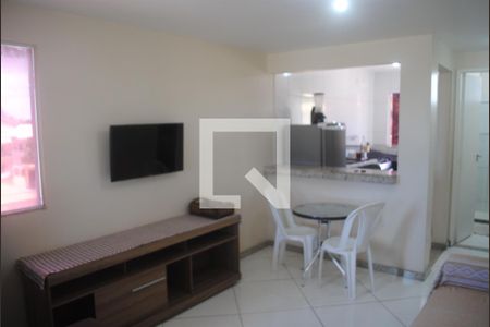 Sala  de apartamento para alugar com 1 quarto, 45m² em Praia do Flamengo, Salvador