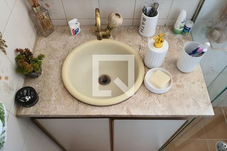 Banheiro de apartamento para alugar com 2 quartos, 60m² em Jardim da Glória, São Paulo