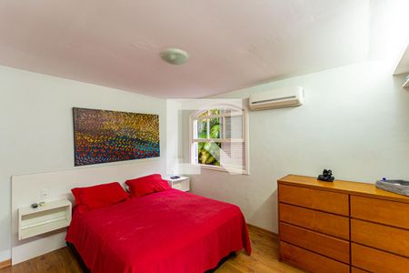 Casa à venda com 228m², 5 quartos e 4 vagas Casa à venda com 228m², 5 quartos e 4 vagasSuite 2