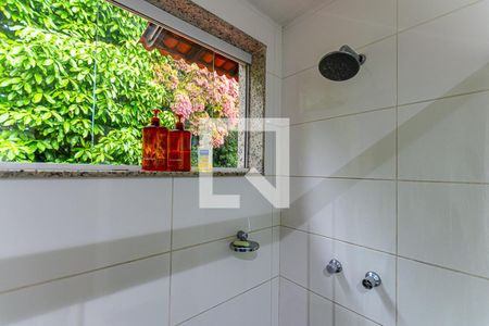 Casa à venda com 228m², 5 quartos e 4 vagas Casa à venda com 228m², 5 quartos e 4 vagasBanheiro da Suite 2