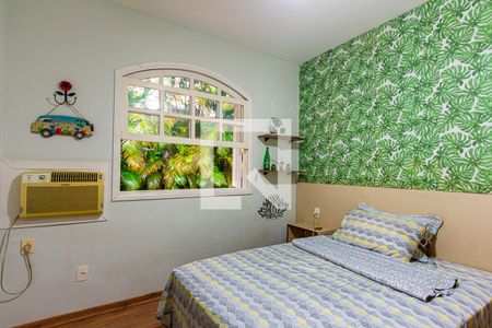 Casa à venda com 228m², 5 quartos e 4 vagas Casa à venda com 228m², 5 quartos e 4 vagasQuarto 2