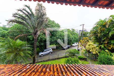 Casa à venda com 228m², 5 quartos e 4 vagas Casa à venda com 228m², 5 quartos e 4 vagasVista do Quarto 1