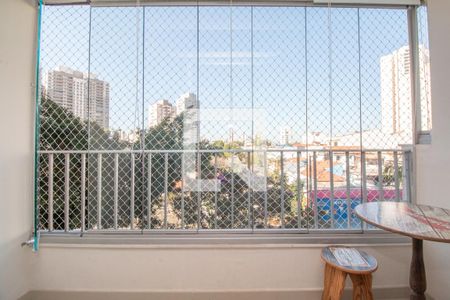 Apartamento para alugar com 70m², 2 quartos e 1 vagaVaranda