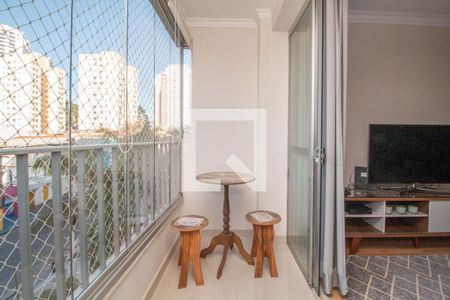 Apartamento para alugar com 70m², 2 quartos e 1 vagaVaranda