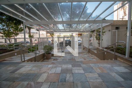 Apartamento para alugar com 70m², 2 quartos e 1 vagaEntrada