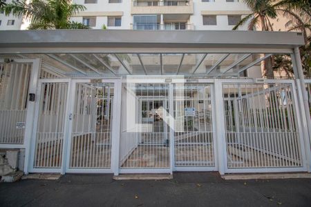 Apartamento para alugar com 70m², 2 quartos e 1 vagaFachada