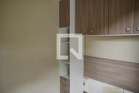 Quarto 1 de apartamento para alugar com 2 quartos, 45m² em Jardim Ísis, Cotia