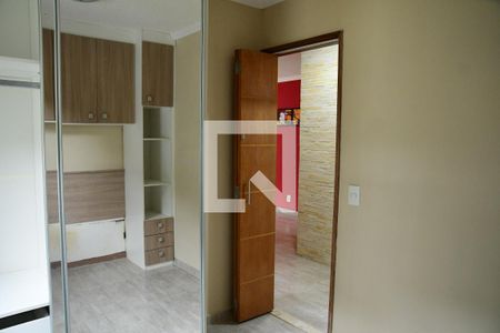 Quarto 1 de apartamento para alugar com 2 quartos, 45m² em Jardim Ísis, Cotia