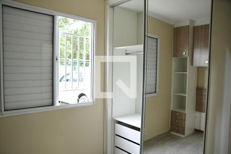 Quarto 1 de apartamento para alugar com 2 quartos, 45m² em Jardim Ísis, Cotia