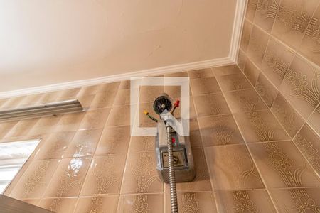 Casa à venda com 290m², 3 quartos e 3 vagasBanheiro 1 da Suíte - Chuveiro