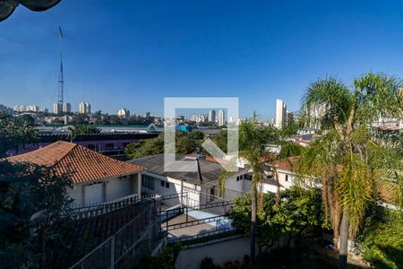 Casa à venda com 290m², 3 quartos e 3 vagasVaranda do Segundo Andar - vISTA