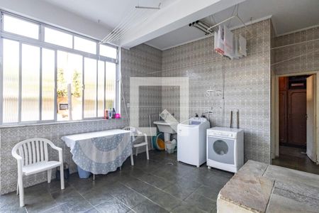 Casa à venda com 290m², 3 quartos e 3 vagasÁrea de Serviço