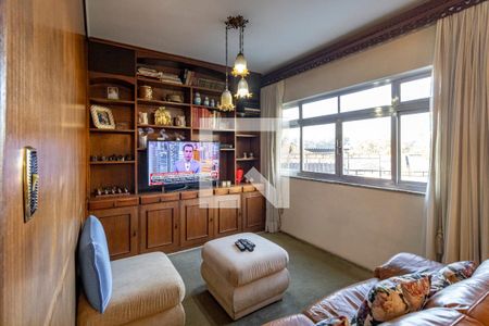 Casa à venda com 290m², 3 quartos e 3 vagasSala de TV