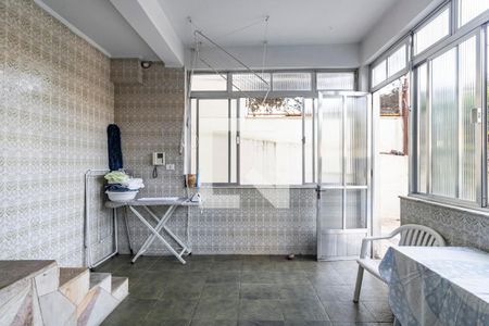 Casa à venda com 290m², 3 quartos e 3 vagasÁrea de Serviço