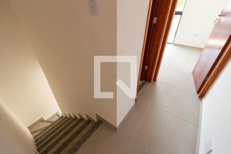 Escada de casa para alugar com 2 quartos, 85m² em Campo Grande, Rio de Janeiro