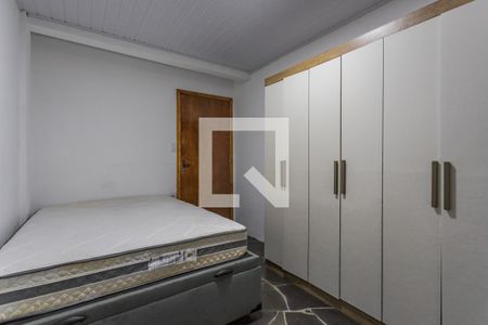 Quarto de apartamento à venda com 1 quarto, 45m² em Jardim Floresta, Porto Alegre