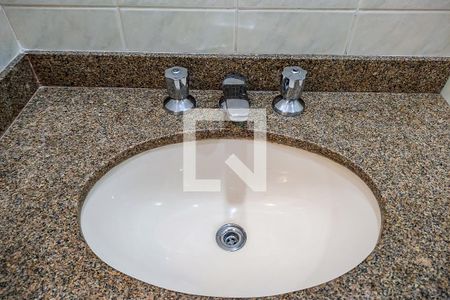 Apartamento à venda com 65m², 2 quartos e 2 vagas Apartamento à venda com 65m², 2 quartos e 2 vagasBanheiro Social