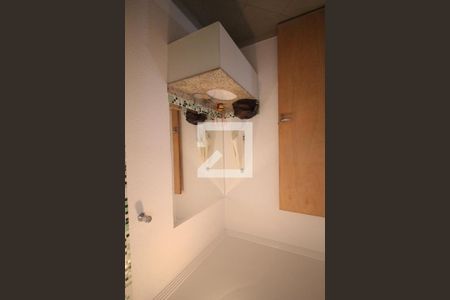  Banheiro de casa de condomínio à venda com 3 quartos, 220m² em Santa Teresinha, São Paulo