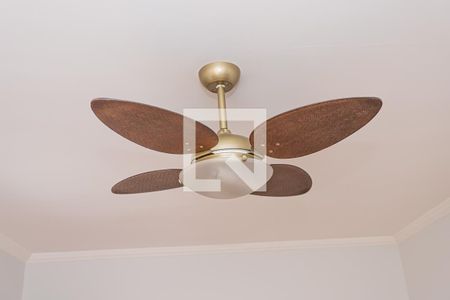 Casa à venda com 75m², 2 quartos e 3 vagas Casa à venda com 75m², 2 quartos e 3 vagasSala