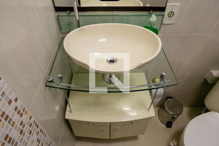 Apartamento à venda com 60m², 2 quartos e 1 vaga Apartamento à venda com 60m², 2 quartos e 1 vagaBanheiro