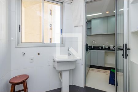 Apartamento para alugar com 104m², 3 quartos e 2 vagas Apartamento para alugar com 104m², 3 quartos e 2 vagasÁrea de Serviço
