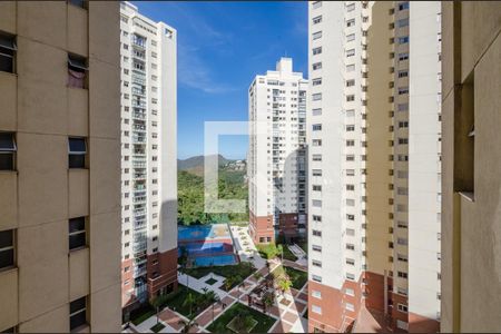 Apartamento para alugar com 104m², 3 quartos e 2 vagas Apartamento para alugar com 104m², 3 quartos e 2 vagasQuarto 2