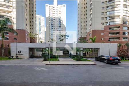 Apartamento para alugar com 104m², 3 quartos e 2 vagas Apartamento para alugar com 104m², 3 quartos e 2 vagasFachada