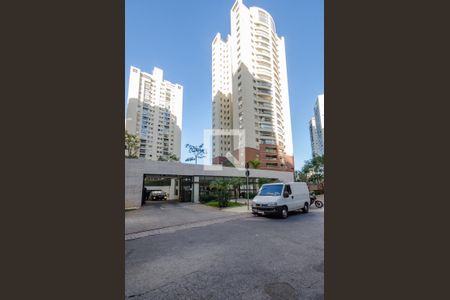 Apartamento para alugar com 104m², 3 quartos e 2 vagas Apartamento para alugar com 104m², 3 quartos e 2 vagasFachada