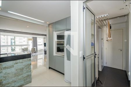 Apartamento para alugar com 104m², 3 quartos e 2 vagas Apartamento para alugar com 104m², 3 quartos e 2 vagasCozinha