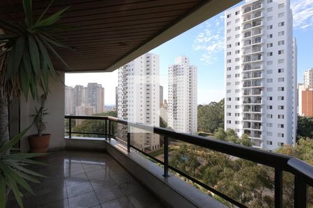 Apartamento à venda com 370m², 4 quartos e 5 vagas Apartamento à venda com 370m², 4 quartos e 5 vagasVaranda da Sala