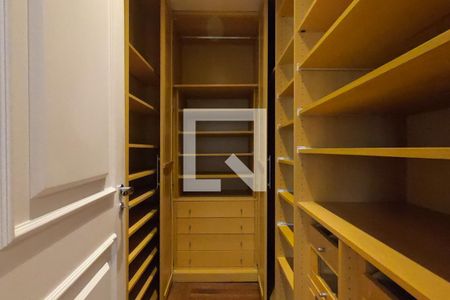 Apartamento à venda com 370m², 4 quartos e 5 vagas Apartamento à venda com 370m², 4 quartos e 5 vagasSuíte 2