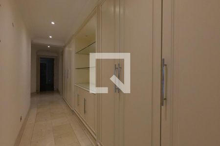 Apartamento à venda com 370m², 4 quartos e 5 vagas Apartamento à venda com 370m², 4 quartos e 5 vagasCorredor