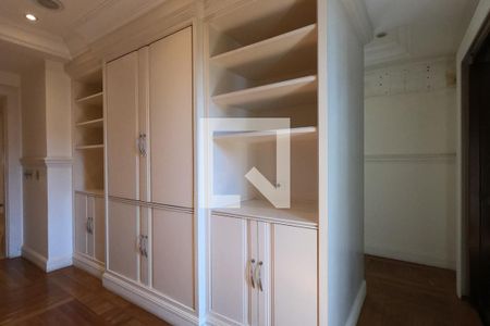 Apartamento à venda com 370m², 4 quartos e 5 vagas Apartamento à venda com 370m², 4 quartos e 5 vagasSuíte 3