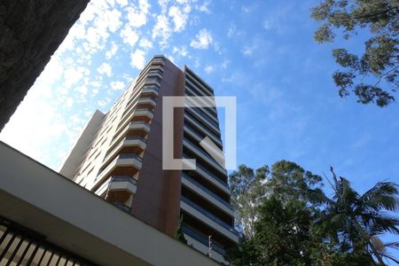 Apartamento à venda com 370m², 4 quartos e 5 vagas Apartamento à venda com 370m², 4 quartos e 5 vagasFachada