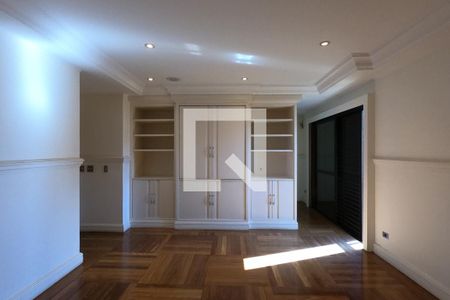 Apartamento à venda com 370m², 4 quartos e 5 vagas Apartamento à venda com 370m², 4 quartos e 5 vagasSuíte 3