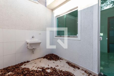 Apartamento para alugar com 65m², 2 quartos e 1 vagaÁrea de Serviço