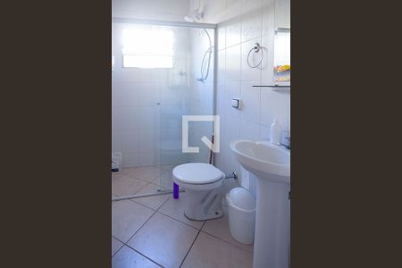 Casa à venda com 327m², 3 quartos e 2 vagasBanheiro