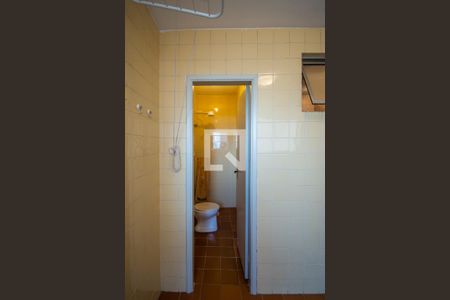 Apartamento para alugar com 96m², 2 quartos e 1 vaga Apartamento para alugar com 96m², 2 quartos e 1 vagaBanheiro de Serviço