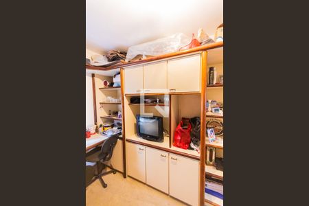 Apartamento à venda com 126m², 3 quartos e 2 vagasArmário