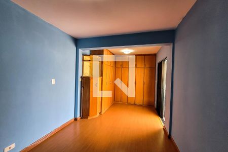 Casa à venda com 100m², 2 quartos e 2 vagasSuíte