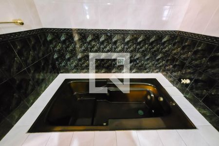 Casa à venda com 100m², 2 quartos e 2 vagasBanheiro Suíte